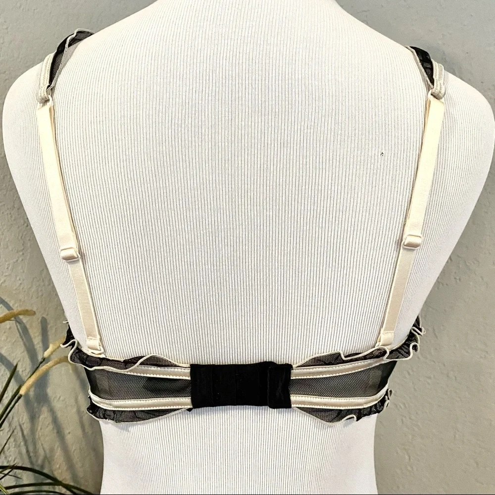 NWOT Kardashian Kollection Intimates Ruffle Balconette Bra, 34C - Picture 4 of 12